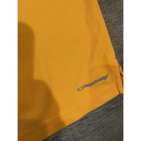 NWT Oakley Center Logo Embroidered Polo Shirt Yellow Small NEW W TAG - Picture 6 of 7